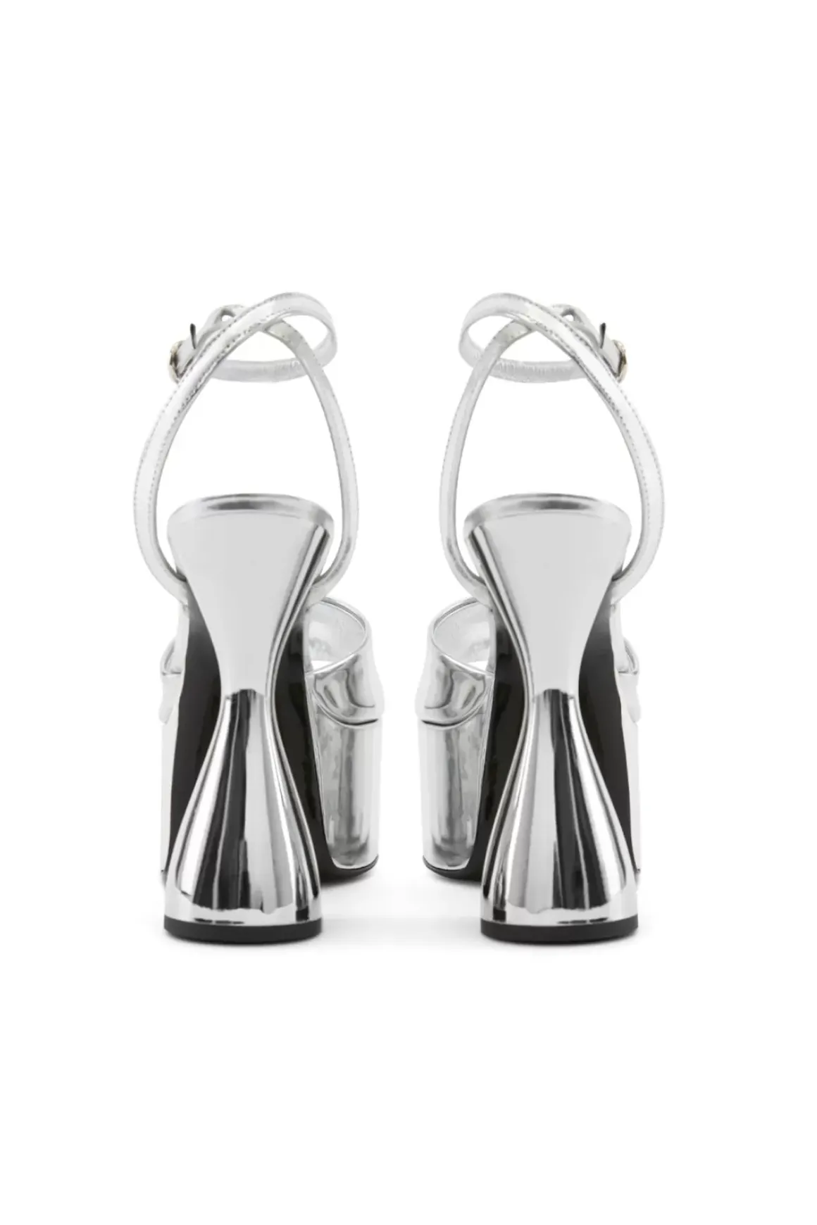 Curvy Heel